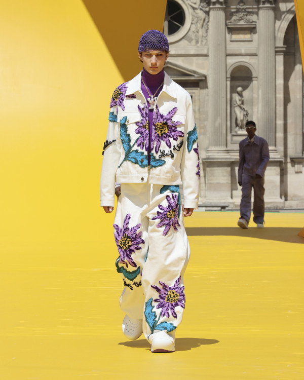 Louis Vuitton Spring-Summer 2023 Men's show pays a last tribute to