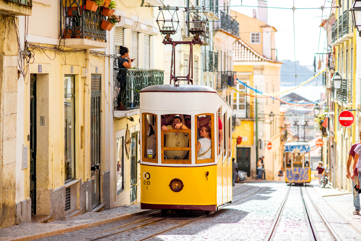 THE BEST HOLIDAY DESTINATIONS IN PORTUGAL LISBON