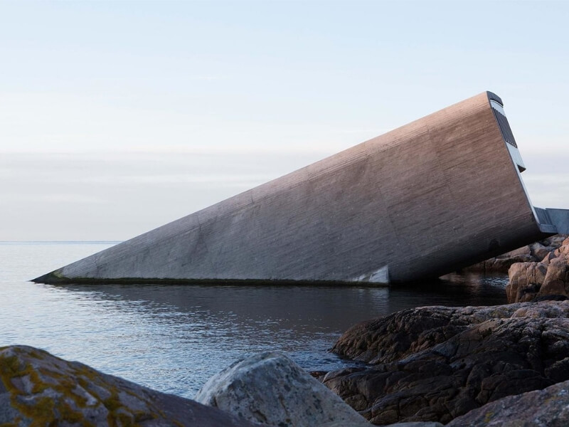 under-europe-first-underwater-restaurant