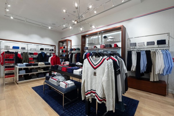 Tommy Hilfiger  Commercial Bay