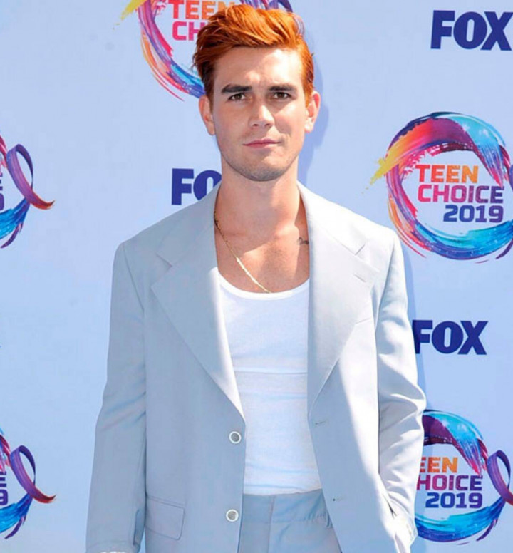 rs 600x600 190812124410 600 KJ Apa teen choice awards me 81219 E News